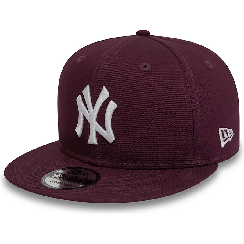 cappelli-piatta-rosso-snapback-granate-9fifty-essential-dei-new-york-yankees-mlb-di-new-era