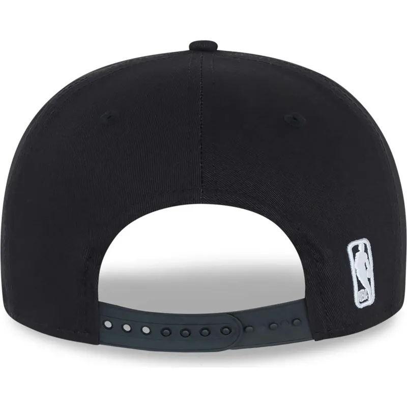 cappello-piatto-nero-snapback-9fifty-essential-dei-los-angeles-lakers-nba-di-new-era