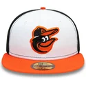 cappello-piatto-bianco-nero-e-arancione-aderente-59fifty-authentic-on-field-dei-baltimore-orioles-mlb-di-new-era