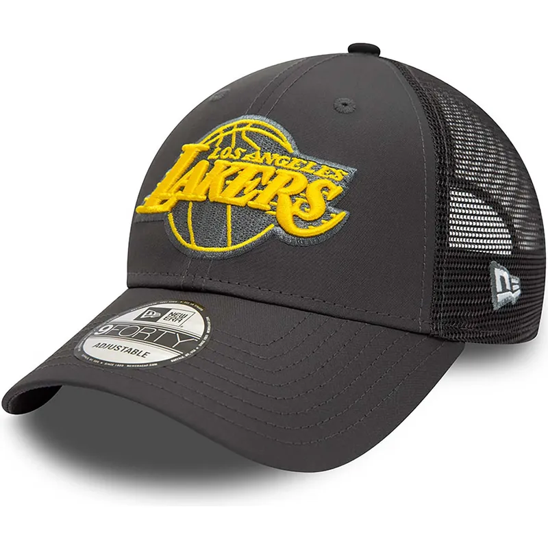 mutzen-gebogen-grau-verstellbares-band-9forty-home-field-der-los-angeles-lakers-nba-von-new-era