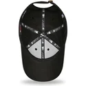 cappellino-nero-regolabile-con-visiera-curva-e-logo-dorato-9forty-metallic-dei-chicago-bulls-nba-di-new-era