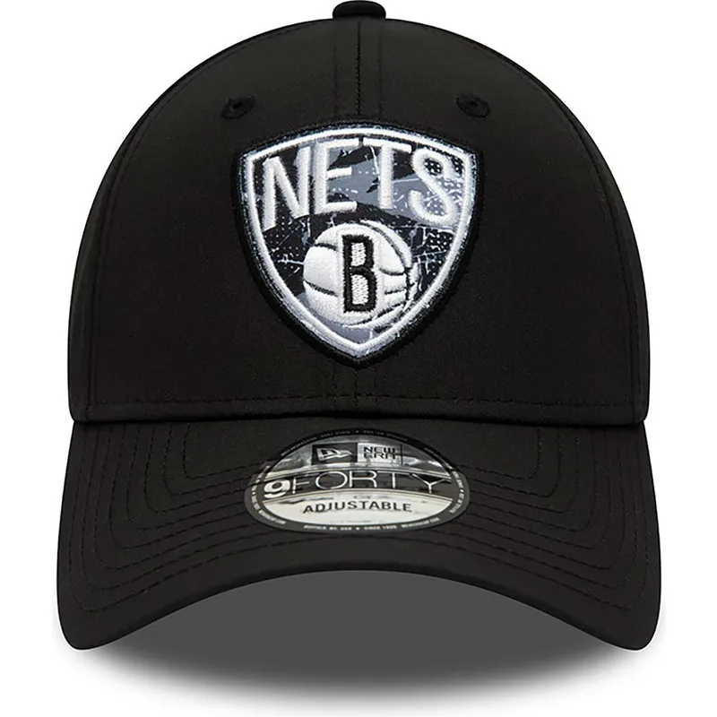 cappelli-curva-nero-cinghia-regolabile-9forty-print-infill-dei-brooklyn-nets-nba-di-new-era cappelli-curva-nero-cinghia-regolabile-9forty-print-infill-dei-brooklyn-nets-nba-di-new-era