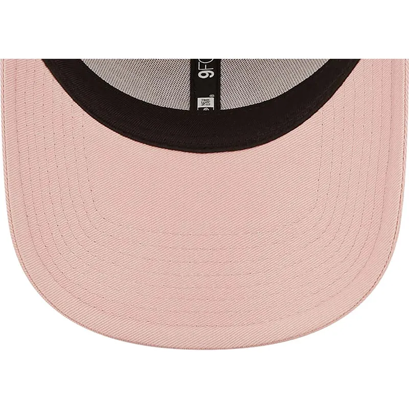cappelli-curva-rosa-cinghia-regolabile-9forty-league-essential-dei-new-york-yankees-mlb-di-new-era