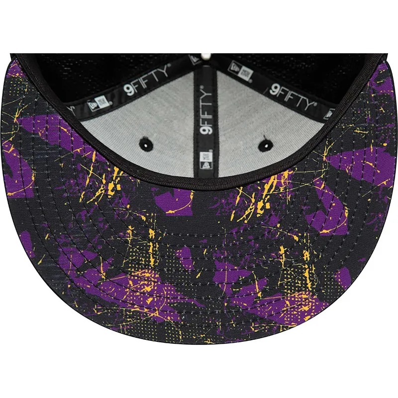 cappelli-piatta-nero-snapback-9fifty-print-infill-dei-los-angeles-lakers-nba-di-new-era