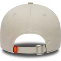 cappelli-curva-beige-cinghia-regolabile-9forty-dei-bugs-bunny-looney-tunes-di-new-era
