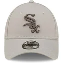 mutzen-gebogen-beige-verstellbares-band-fur-kinder-9forty-league-essential-der-chicago-white-sox-mlb-von-new-era