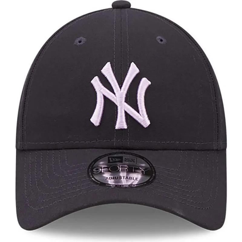 cappelli-curva-blu-marino-cinghia-regolabile-9forty-repreve-dei-new-york-yankees-mlb-di-new-era