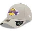 cappellino-curvo-grigio-regolabile-9forty-repreve-dei-los-angeles-lakers-nba-di-new-era
