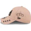 cappelli-curva-rosa-cinghia-regolabile-9forty-di-new-era