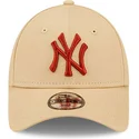 cappellino-beige-regolabile-per-bambino-con-visiera-curva-e-logo-marrone-9forty-league-essential-dei-new-york-yankees-mlb-di-new
