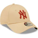 cappellino-beige-regolabile-per-bambino-con-visiera-curva-e-logo-marrone-9forty-league-essential-dei-new-york-yankees-mlb-di-new