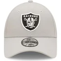 cappellino-curvo-grigio-regolabile-9forty-repreve-dei-las-vegas-raiders-nfl-di-new-era