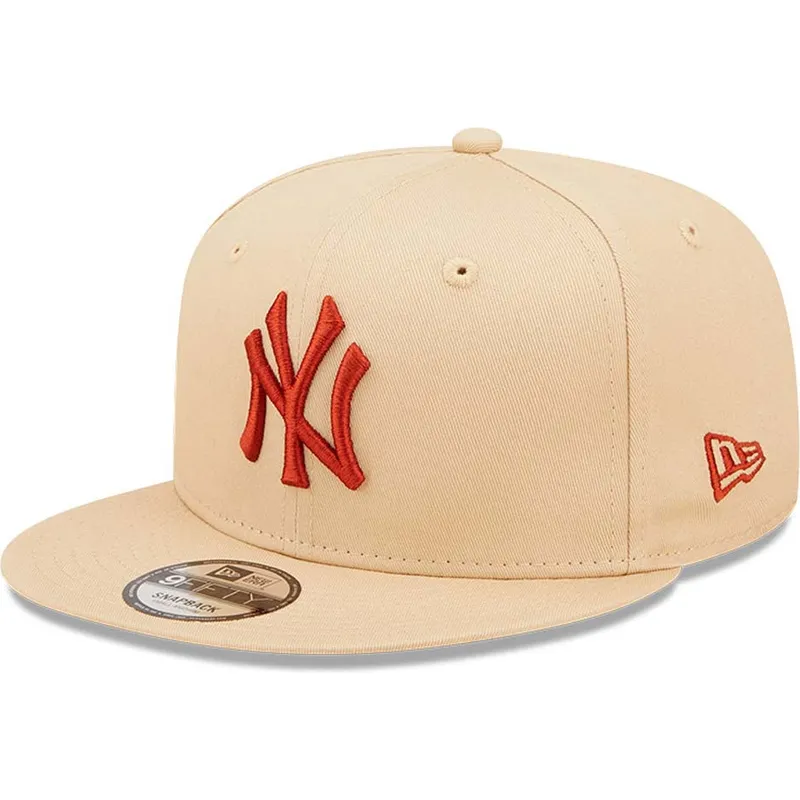 cappelli-piatta-beige-snapback-9fifty-league-essential-dei-new-york-yankees-mlb-di-new-era
