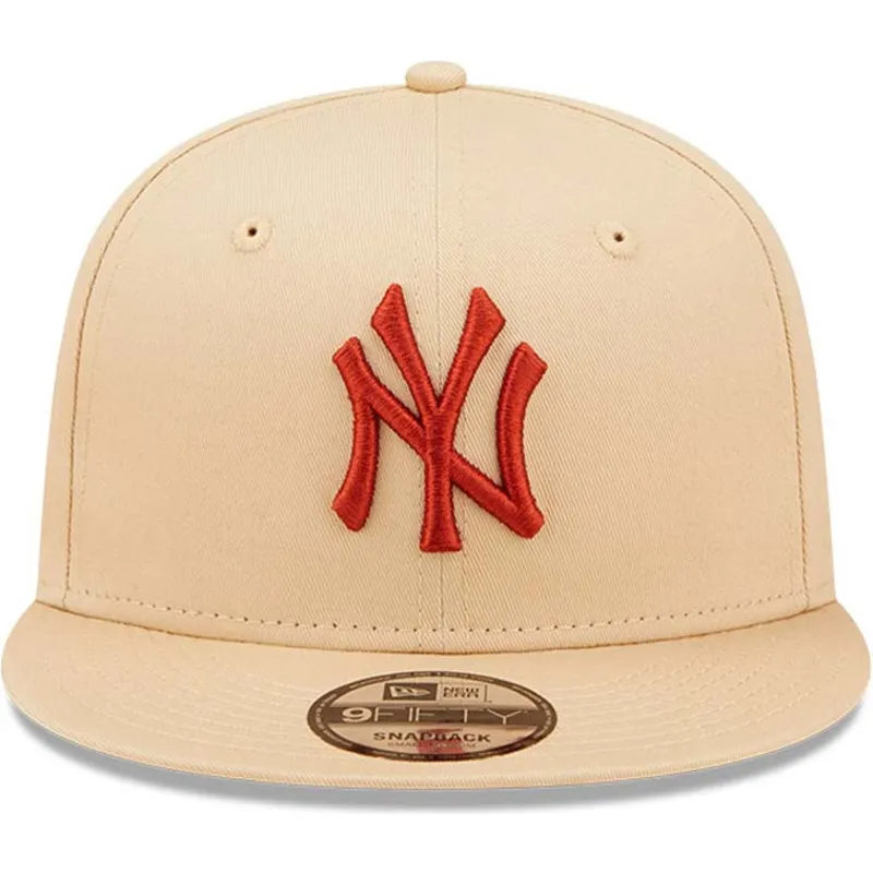 cappelli-piatta-beige-snapback-9fifty-league-essential-dei-new-york-yankees-mlb-di-new-era