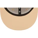 berretto-piatto-beige-snapback-9fifty-league-essential-dei-new-york-yankees-mlb-di-new-era