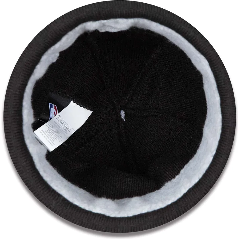 mutzen-pompon-schwarz-cuff-jake-der-chicago-bulls-nba-von-new-era