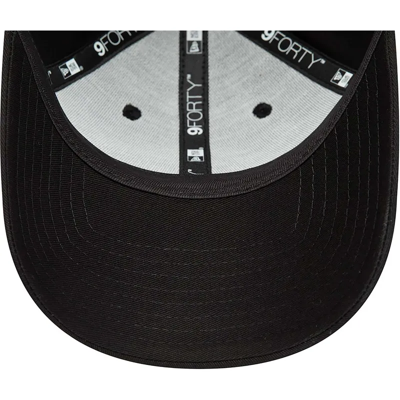cappelli-curva-nero-cinghia-regolabile-9forty-gradient-infill-dei-los-angeles-lakers-nba-di-new-era