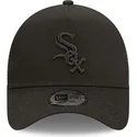 cappellino-trucker-nero-con-logo-nero-a-frame-tonal-mesh-dei-chicago-white-sox-mlb-di-new-era