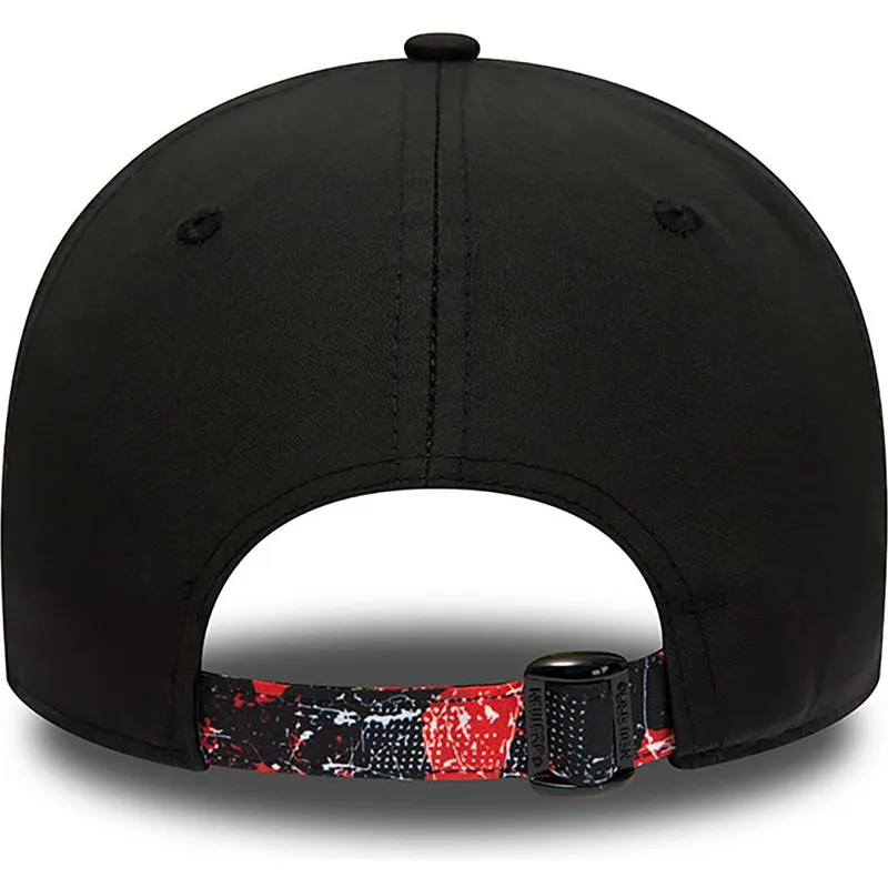 cappelli-curva-nero-cinghia-regolabile-9forty-print-infill-dei-chicago-bulls-nba-di-new-era