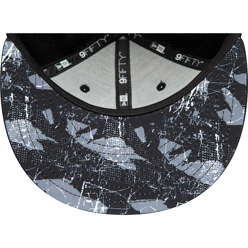 cappelli-piatta-nero-snapback-9fifty-print-infill-dei-brooklyn-nets-nba-di-new-era