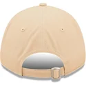 cappellino-curvo-beige-regolabile-da-donna-con-logo-beige-9forty-league-essential-dei-new-york-yankees-mlb-di-new-era