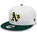 cappellino-snapback-bianco-e-verde-con-visiera-piatta-rickey-henderson-9fifty-crown-patches-degli-oakland-athletics-mlb-di-new-e