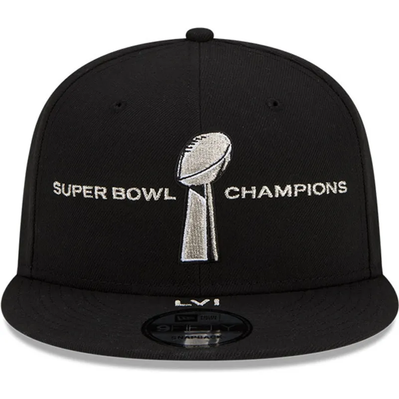 mutzen-flach-schwarz-snapback-9fifty-parade-super-bowl-champions-lvi-2022-der-los-angeles-rams-nfl-von-new-era