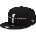 cappelli-piatta-nero-snapback-9fifty-parade-super-bowl-champions-lvi-2022-dei-los-angeles-rams-nfl-di-new-era