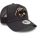 cappellino-trucker-grigio-a-frame-team-camo-infill-dei-los-angeles-lakers-nba-di-new-era