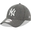 gorra-curva-gris-ajustable-9forty-jersey-de-new-york-yankees-mlb-de-new-era