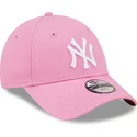 cappelli-curva-rosa-cinghia-regolabile-per-bambino-9forty-league-essential-dei-new-york-yankees-mlb-di-new-era