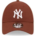 cappellino-curvo-marrone-regolabile-9forty-linen-dei-new-york-yankees-mlb-di-new-era