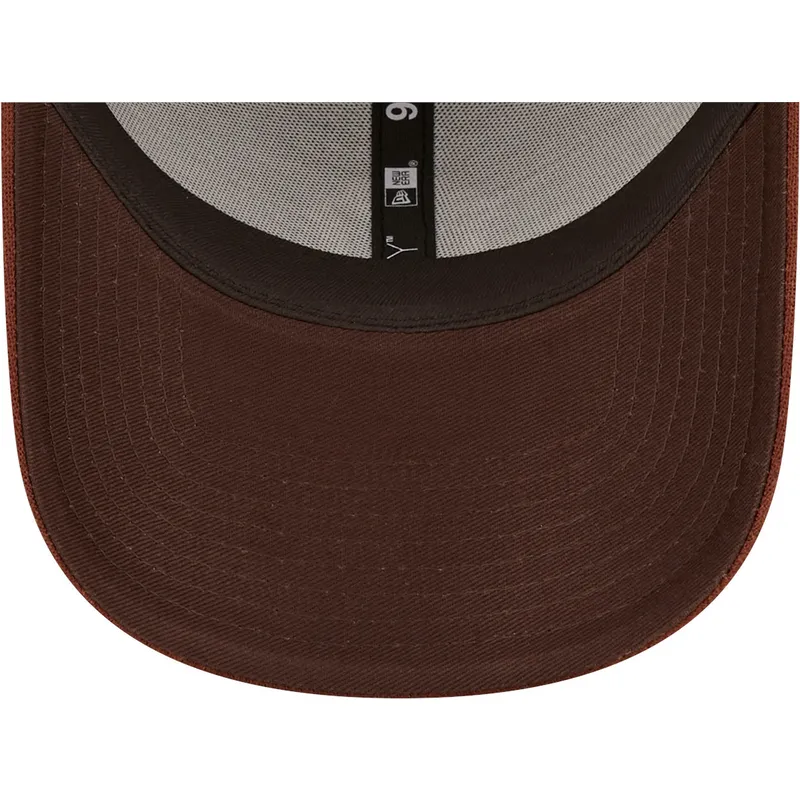 mutzen-gebogen-braun-verstellbares-band-9forty-linen-der-new-york-yankees-mlb-von-new-era mutzen-gebogen-braun-verstellbares-band-9forty-linen-der-new-york-yankees-mlb-von-new-era