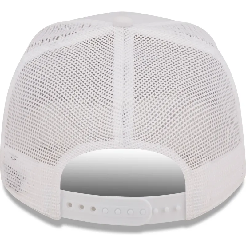 mutzen-gebogen-weiss-snapback-a-frame-von-new-era