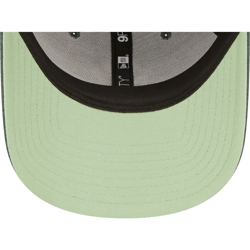 cappelli-curva-verde-cinghia-regolabile-9forty-jersey-essential-dei-new-york-yankees-mlb-di-new-era cappelli-curva-verde-cinghia-regolabile-9forty-jersey-essential-dei-new-york-yankees-mlb-di-new-era