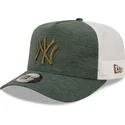 cappellino-trucker-verde-con-logo-verde-a-frame-jersey-essential-dei-new-york-yankees-mlb-di-new-era
