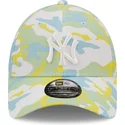 cappellino-verde-regolabile-9forty-all-over-print-seasonal-dei-new-york-yankees-mlb-di-new-era