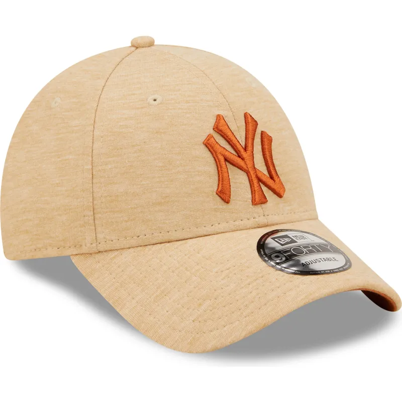 cappellino-curvo-marrone-regolabile-con-logo-marrone-9forty-jersey-essential-di-new-york-yankees-mlb-di-new-era