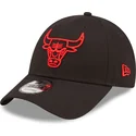 cappellino-curvo-nero-regolabile-con-logo-rosso-9forty-neon-outline-di-chicago-bulls-nba-di-new-era