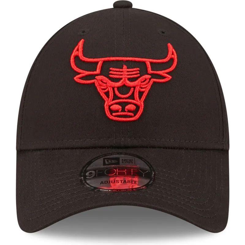cappellino-curvo-nero-regolabile-con-logo-rosso-9forty-neon-outline-di-chicago-bulls-nba-di-new-era