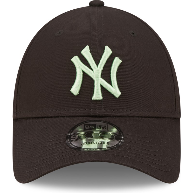 new-era-curved-brim-green-logo-9forty-league-essential-new-york-yankees-mlb-black-adjustable-cap