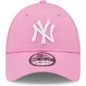 cappellino-rosa-regolabile-con-visiera-curva-e-logo-bianco-9forty-league-essential-dei-new-york-yankees-mlb-di-new-era