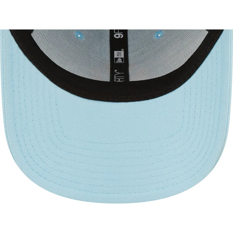 cappelli-curva-blu-cinghia-regolabile-claro-9forty-league-essential-dei-new-york-yankees-mlb-di-new-era