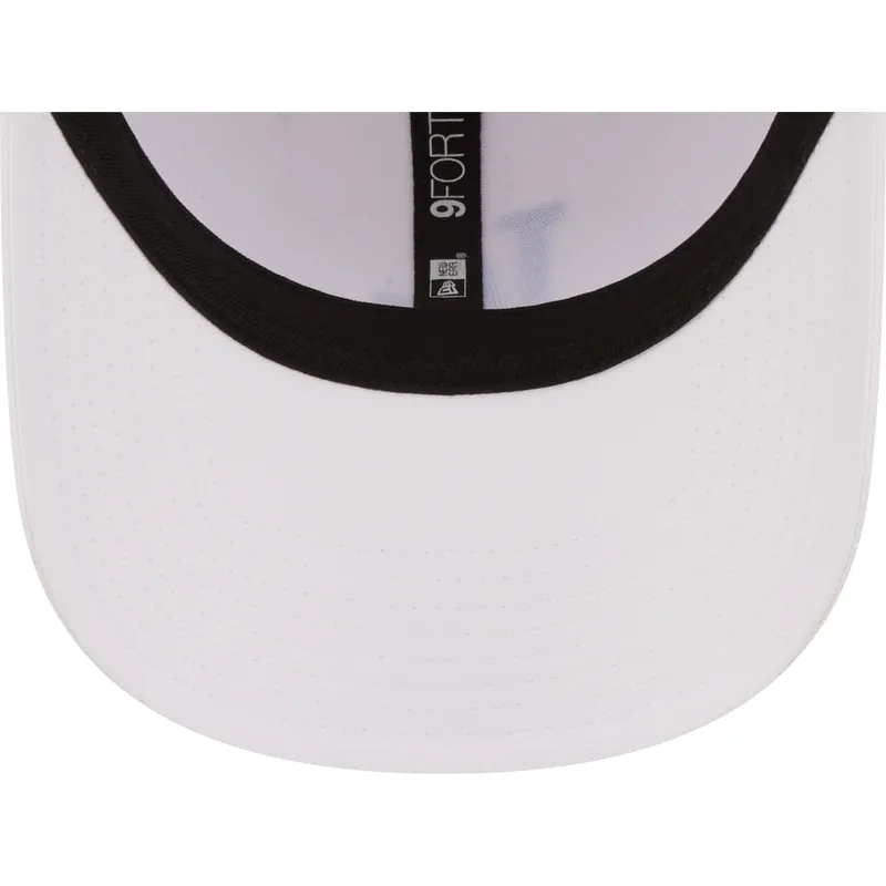 cappelli-curva-bianco-cinghia-regolabile-9forty-league-essential-dei-los-angeles-dodgers-mlb-di-new-era cappelli-curva-bianco-cinghia-regolabile-9forty-league-essential-dei-los-angeles-dodgers-mlb-di-new-era