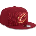 cappello-piatto-rosso-snapback-9fifty-draft-edition-2023-dei-cleveland-cavaliers-nba-di-new-era