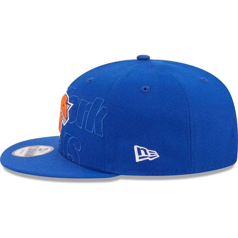 blaue-flache-snapback-kappe-9fifty-draft-edition-2023-der-new-york-knicks-nba-von-new-era