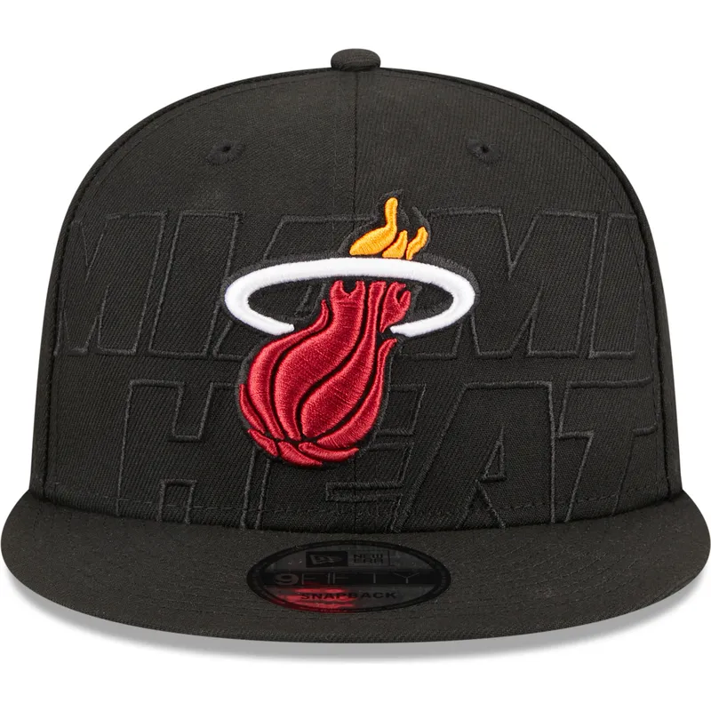 cappelli-piatta-nero-snapback-9fifty-draft-edition-2023-dei-miami-heat-nba-di-new-era