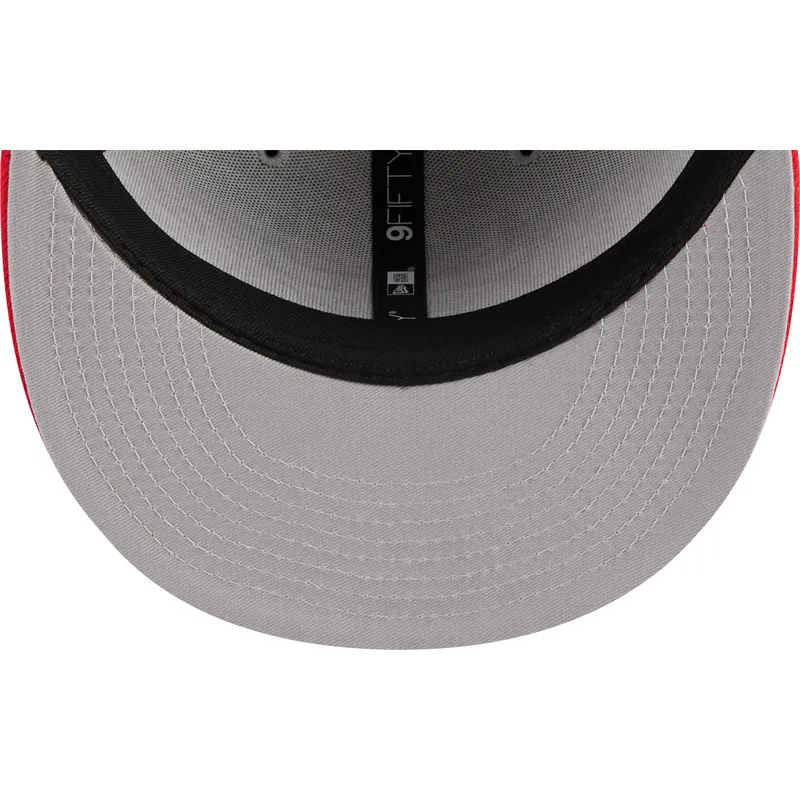 cappello-piatto-grigio-e-rosso-snapback-9fifty-draft-edition-2023-di-chicago-bulls-nba-di-new-era