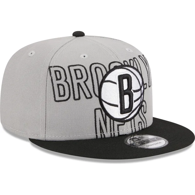 cappello-piatto-grigio-e-nero-snapback-9fifty-draft-edition-2023-di-brooklyn-nets-nba-di-new-era