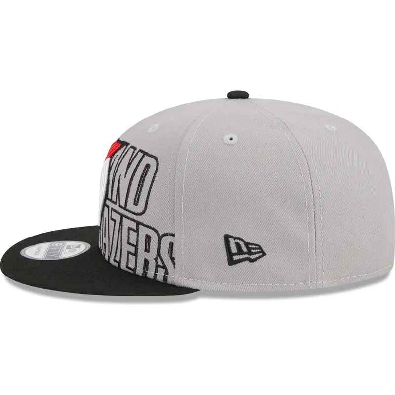 cappello-piatto-grigio-e-nero-snapback-9fifty-draft-edition-2023-di-portland-trail-blazers-nba-di-new-era